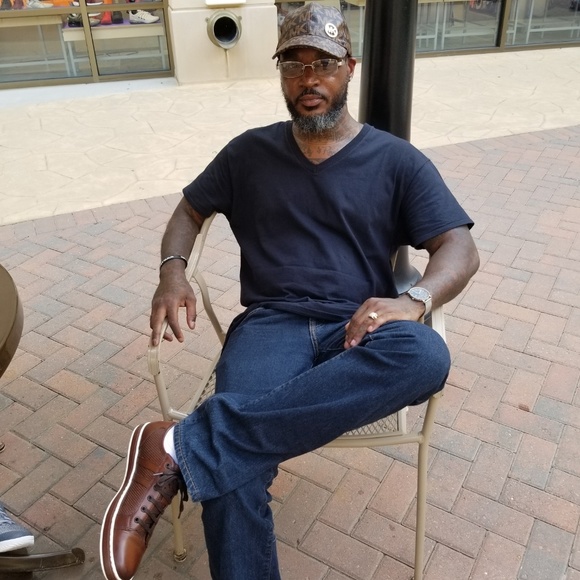 Meet your Posher, Lakwain - Picture 1 of 4